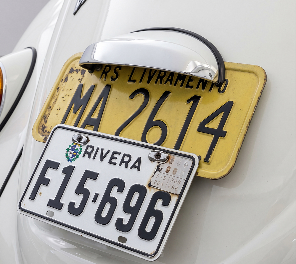 As duas placas – uma brasileira e uma uruguaia – que dão nome à casa